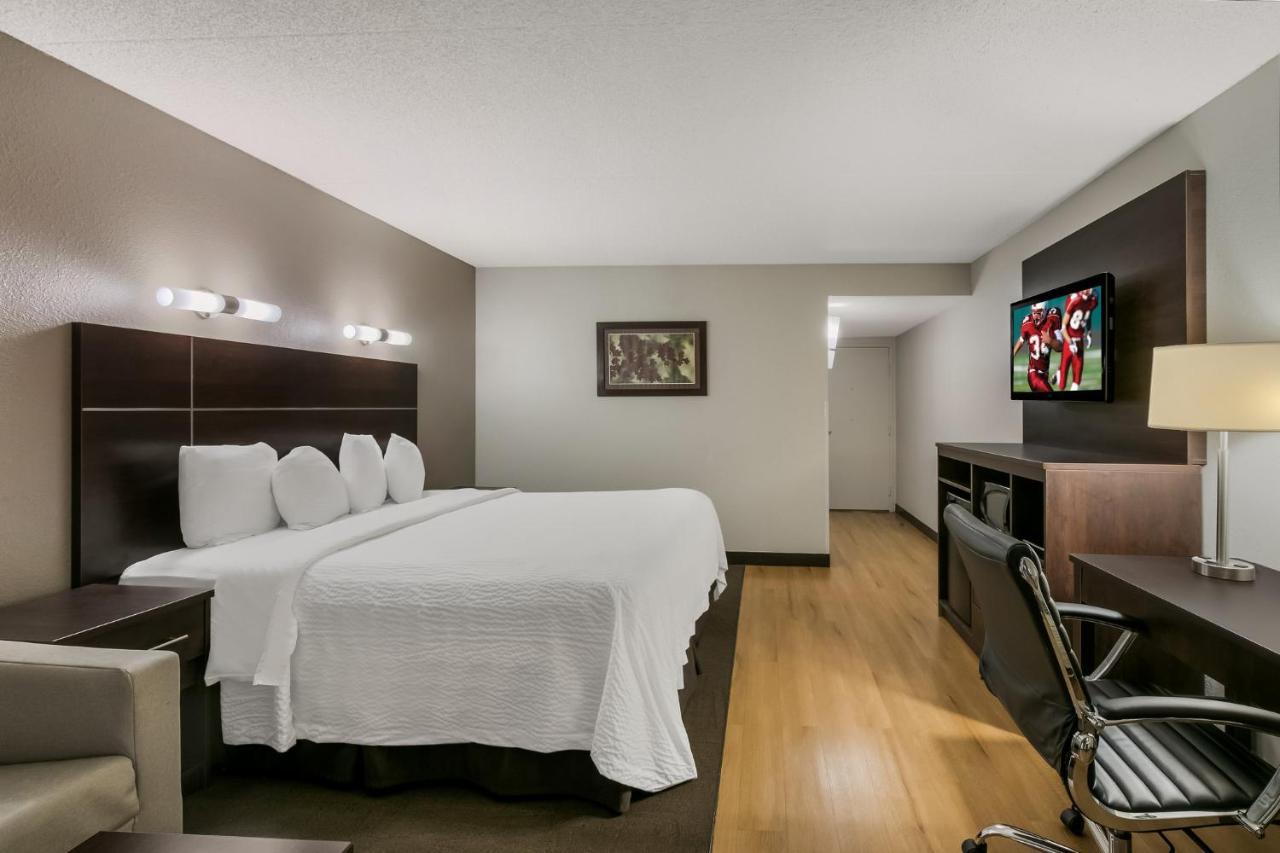 Red Roof Inn Plus+ & Suites Knoxville West - Cedar Bluff Extérieur photo